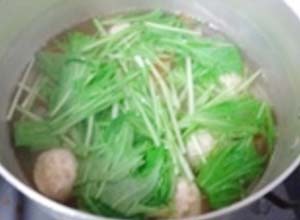 写真：鶏団子スープの作り方